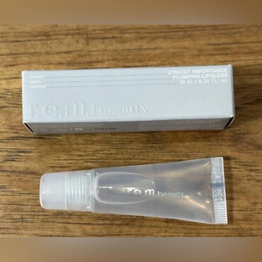 NIB REM Beauty Utmost Importance Plumping Lip Gloss 10ML - Picture 3 of 3